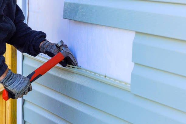 Reliable Emergency Siding Repair contractor in Groveland, FL by Squared Siding